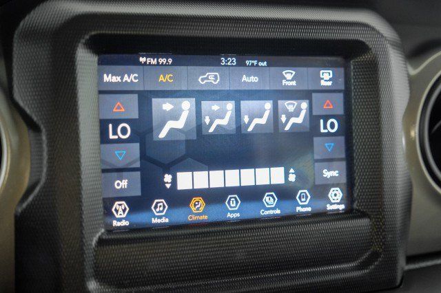 Used 2021 Jeep Wrangler Unlimited Sport AWD/4WD image 32