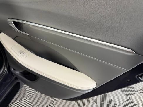 Used 2023 Hyundai Sonata Limited image 31