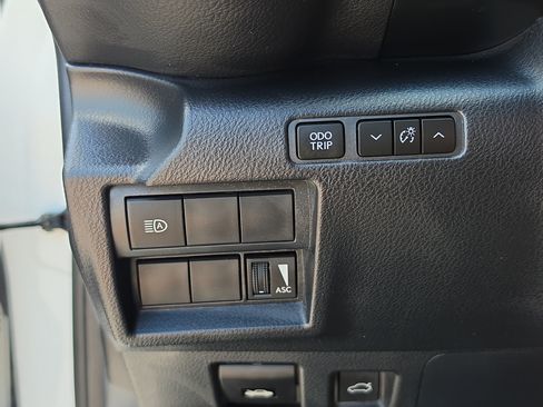Used 2025 Lexus IS 350 F Sport RWD image 28