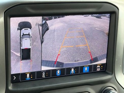 Used 2021 Chevrolet Silverado 2500 LTZ w/ LTZ Premium Package image 24