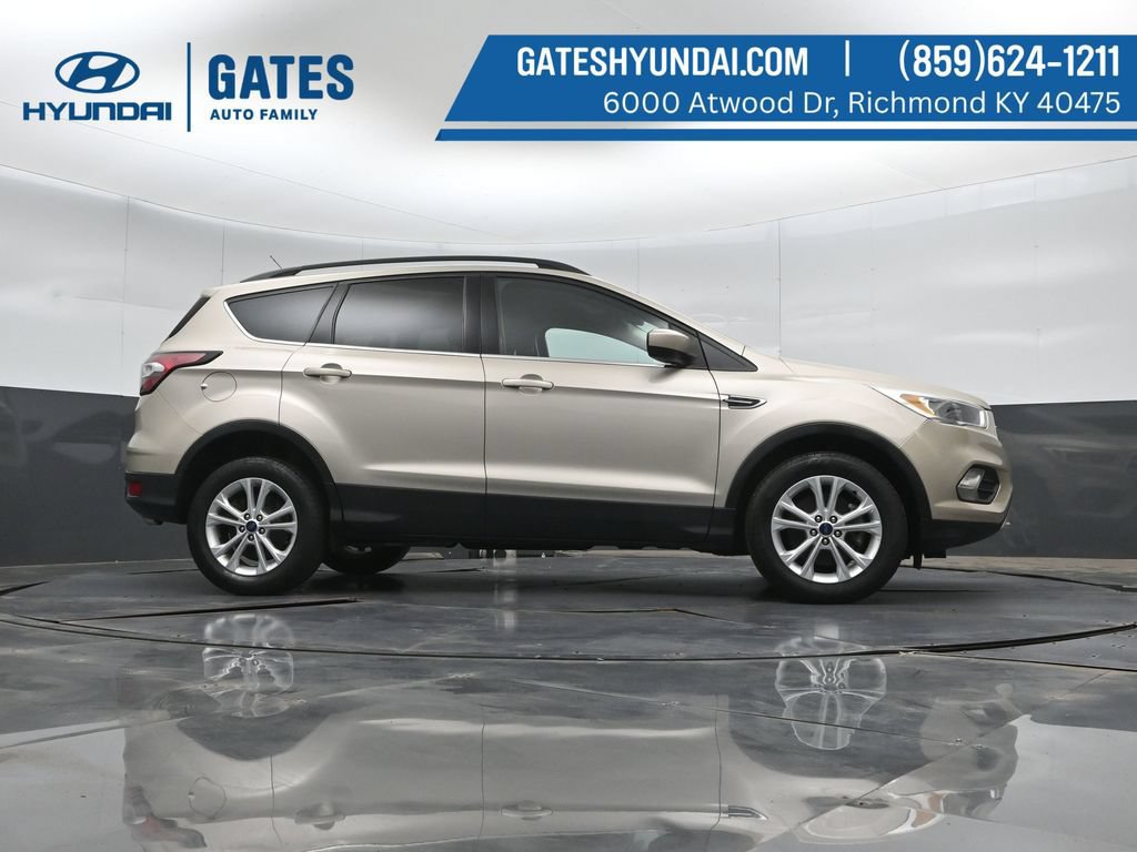 Used 2018 Ford Escape SE AWD/4WD image 37