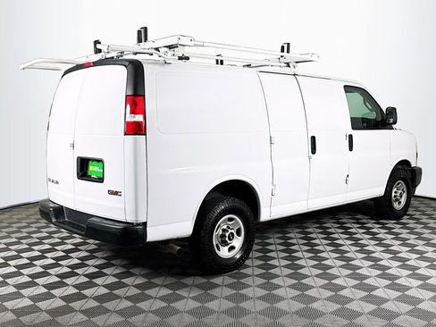 Used 2023 GMC Savana 2500 w/ Driver Convenience Package image 10