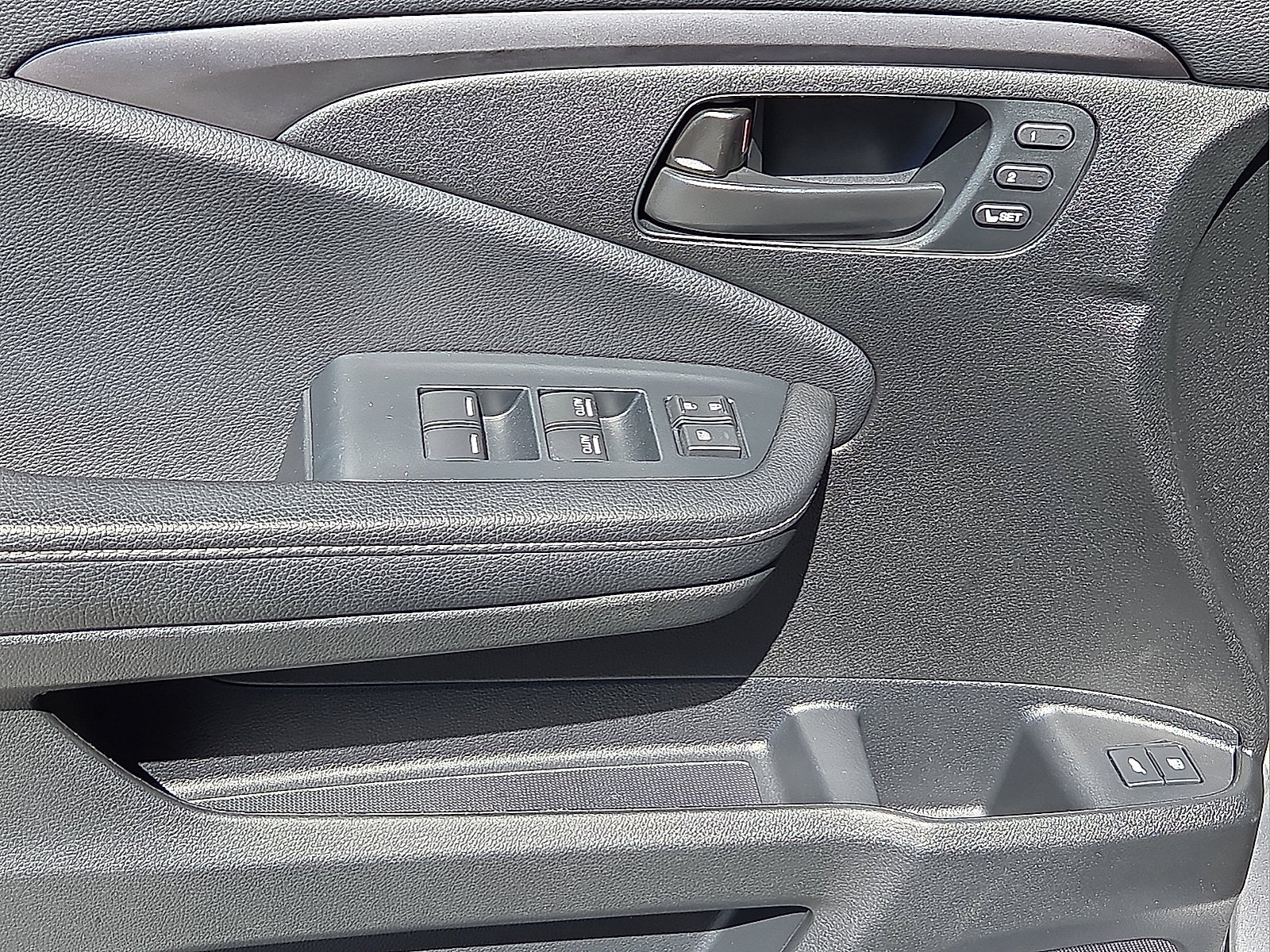 Used 2023 Honda Passport EX-L image 13