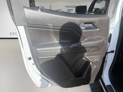 Used 2024 Chevrolet Colorado LT w/ LT Convenience Package image 26