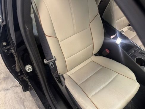Used 2017 Chevrolet Impala Premier w/ Enhanced Convenience Package FWD image 13