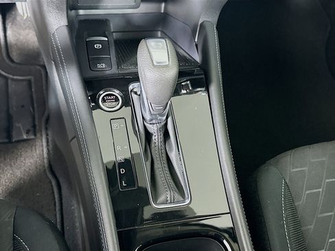 Used 2024 Nissan Kicks SV FWD image 23