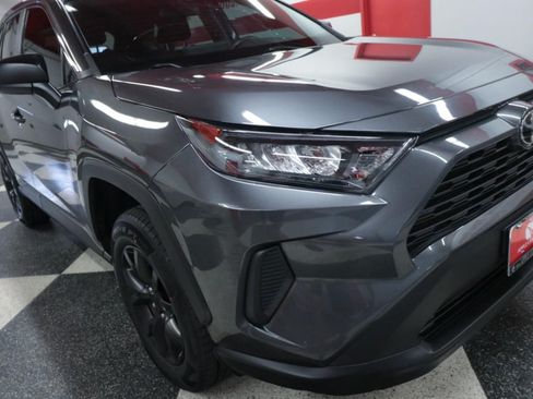 Used 2022 Toyota RAV4 LE FWD image 33