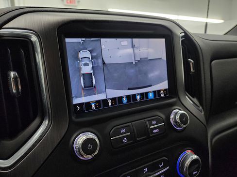 Used 2023 GMC Sierra 3500 Denali w/ Denali Ultimate Package image 18