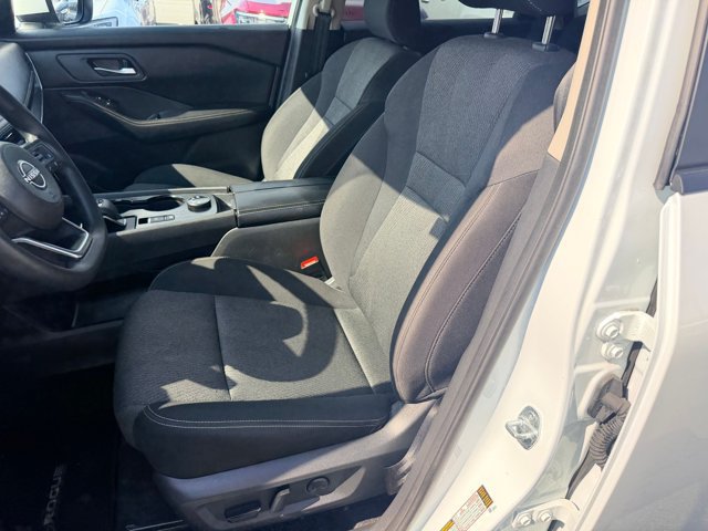 Used 2024 Nissan Rogue SV AWD/4WD image 11