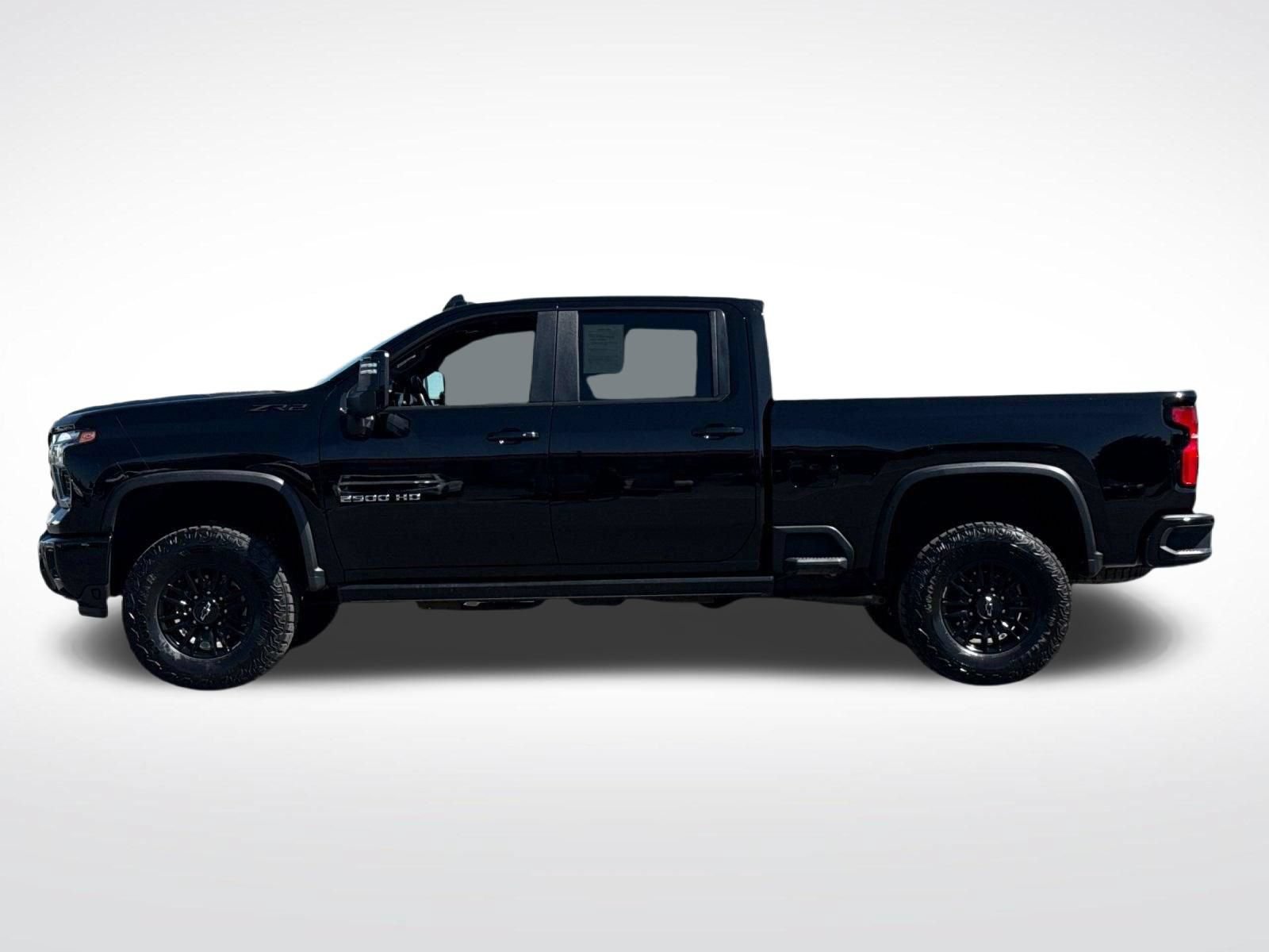 Used 2025 Chevrolet Silverado 2500 ZR2 w/ Technology Package AWD/4WD image 6