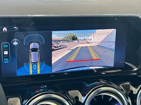 Certified 2025 Mercedes-Benz GLA 250 image 18