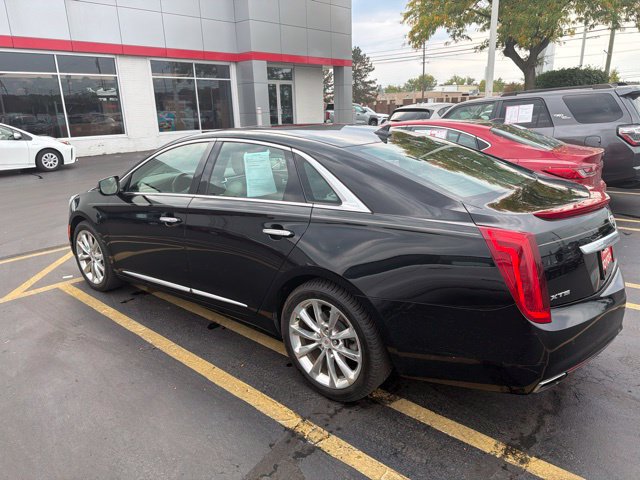 Used 2014 Cadillac XTS Luxury w/ Driver Awareness Package FWD image 4