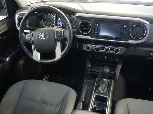 Used 2017 Toyota Tacoma SR5 image 24