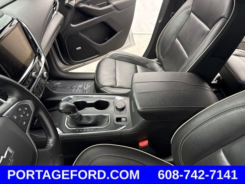 Used 2022 Chevrolet Traverse Premier w/ Redline Edition AWD/4WD image 19