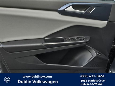 Used 2022 Volkswagen Taos SE image 10