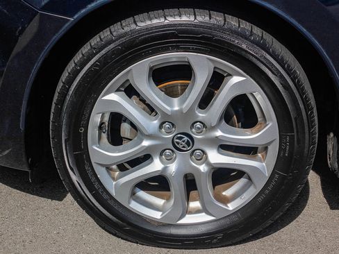 Used 2017 Toyota Yaris iA image 10