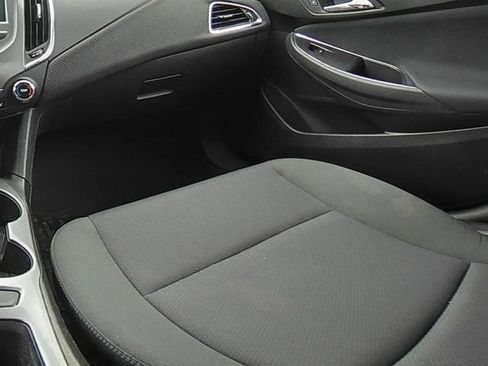 Used 2016 Chevrolet Cruze LT w/ LT Convenience Package FWD image 24