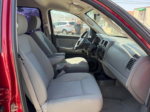 Used 2006 Dodge Dakota ST RWD image 24