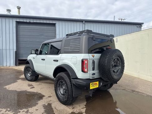 Used 2024 Ford Bronco Badlands image 5