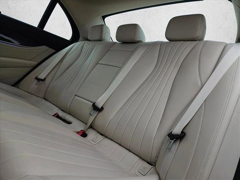 Used 2019 Mercedes-Benz E 300 image 19