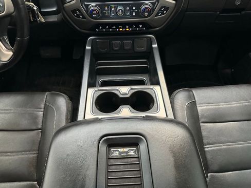 Used 2019 GMC Sierra 2500 Denali w/ Duramax Plus Package image 18
