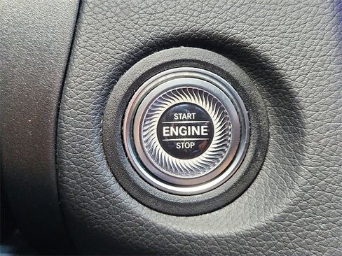 Used 2022 Mercedes-Benz GLC 300 image 16