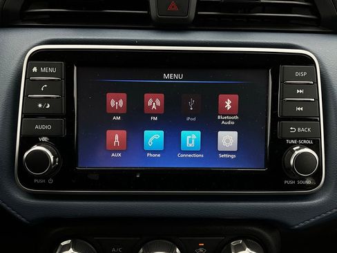 Used 2025 Nissan Versa SV image 26