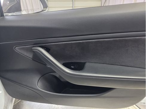 Used 2020 Tesla Model 3 Long Range image 16