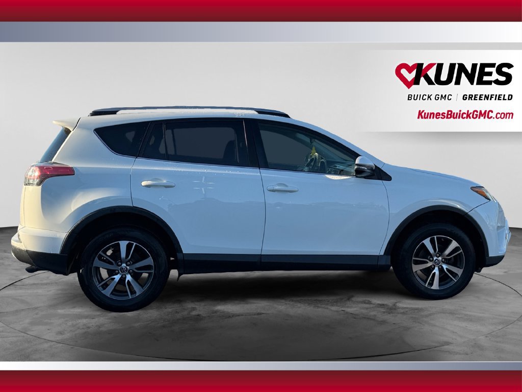 Used 2018 Toyota RAV4 XLE w/ Plus Extra Value Package AWD/4WD image 12
