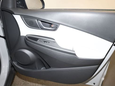 Used 2023 Hyundai Kona SEL image 30