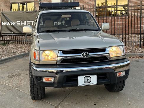 Used 2001 Toyota 4Runner SR5 image 36