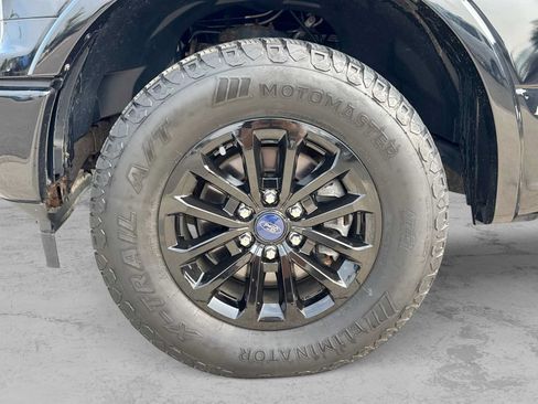 Used 2018 Ford F150 XLT w/ Equipment Group 302A Luxury AWD/4WD image 13