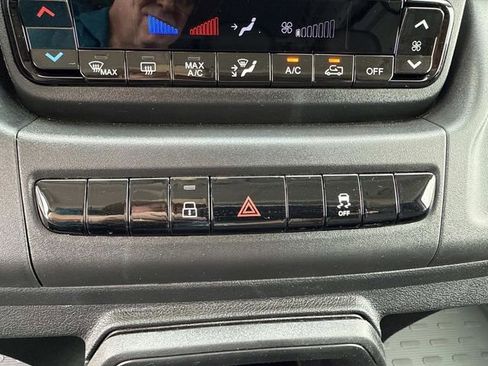 New 2026 RAM ProMaster 3500 w/ Convenience Group image 30