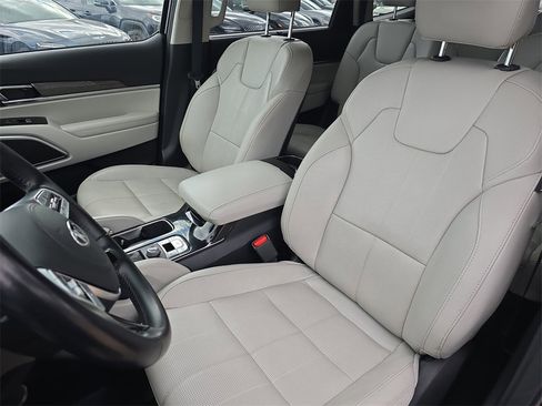 Used 2020 Kia Telluride SX image 16