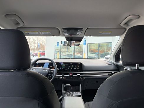 Certified 2026 Kia Sportage LX w/ LX Convenience Package AWD/4WD image 23