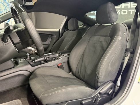 Used 2020 Ford Mustang Coupe w/ Black Accent Package RWD image 17