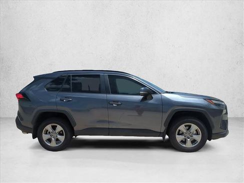 Used 2025 Toyota RAV4 XLE w/ Convenience Package FWD image 4