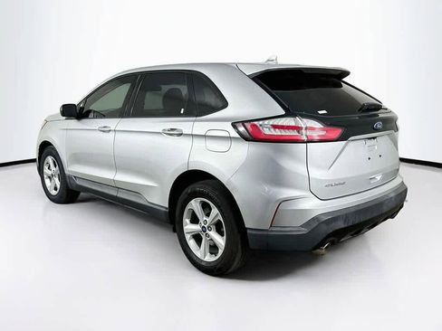 Certified 2019 Ford Edge SE FWD image 4