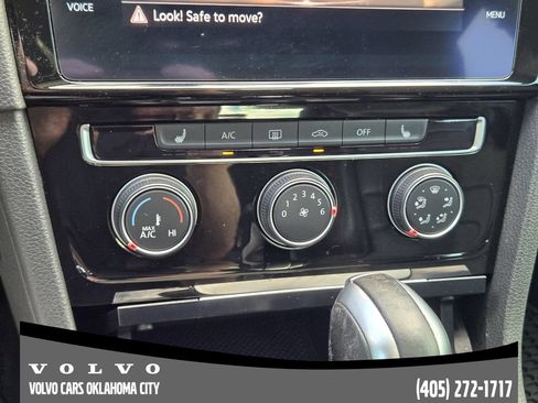 Used 2021 Volkswagen GTI SE FWD image 19