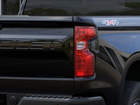New 2026 Chevrolet Silverado 1500 W/T w/ WT Value Package AWD/4WD image 11