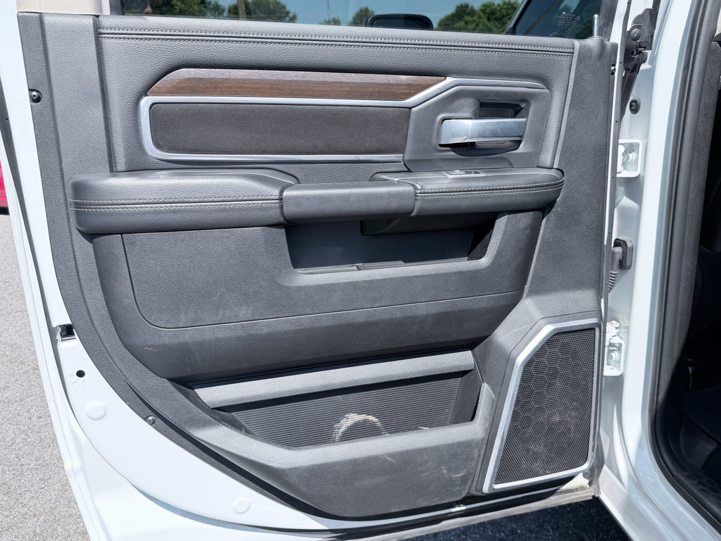 Used 2024 RAM 2500 Laramie AWD/4WD image 32