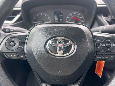 Certified 2025 Toyota Corolla LE image 23