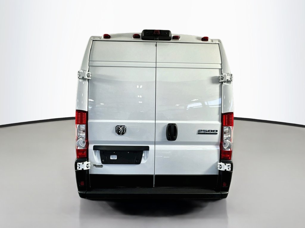 Used 2024 RAM ProMaster 2500 w/ Convenience Group FWD image 6