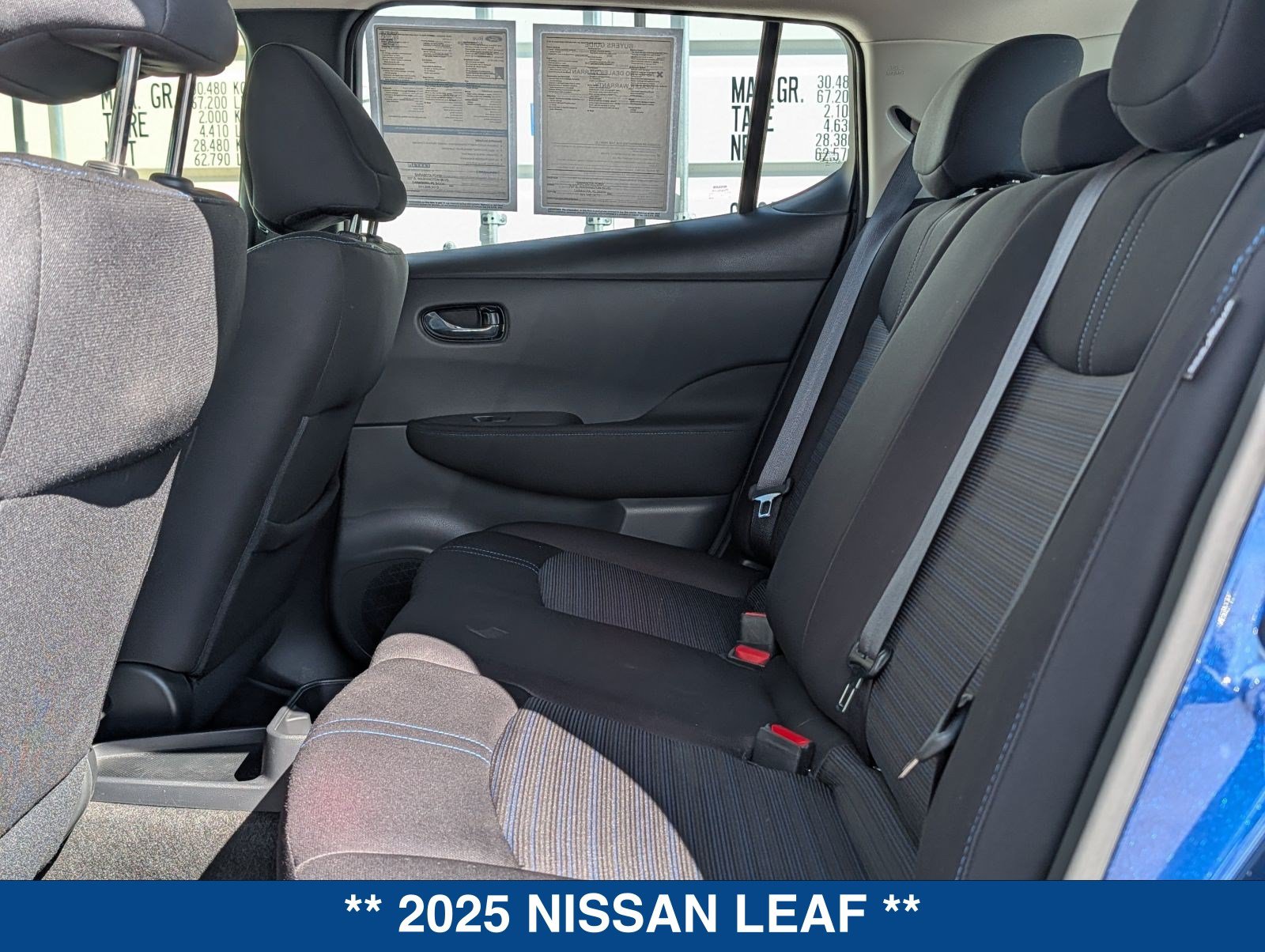 Used 2025 Nissan Leaf S FWD image 15