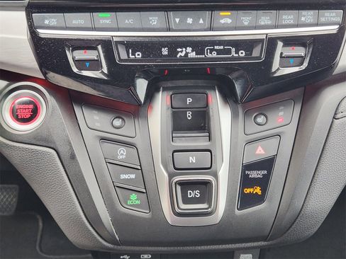 Used 2025 Honda Odyssey Sport-L image 18