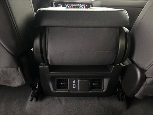 Used 2023 Chevrolet Silverado 1500 LT image 27