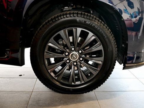 Used 2022 Lexus GX 460 Luxury w/ Sport Design Package image 41