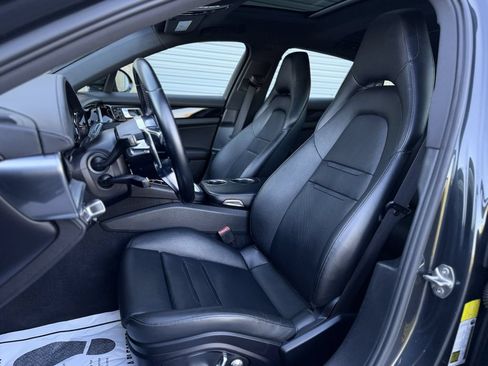 Used 2019 Porsche Panamera image 17