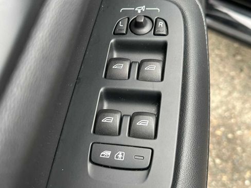 Certified 2025 Volvo S60 B5 Plus image 21