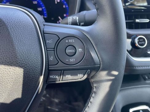 Used 2021 Toyota Corolla XLE image 29